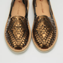 Load image into Gallery viewer, Women&#39;s Bronze Loafer Huaraches
