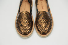 Load image into Gallery viewer, Women&#39;s Bronze Loafer Huaraches
